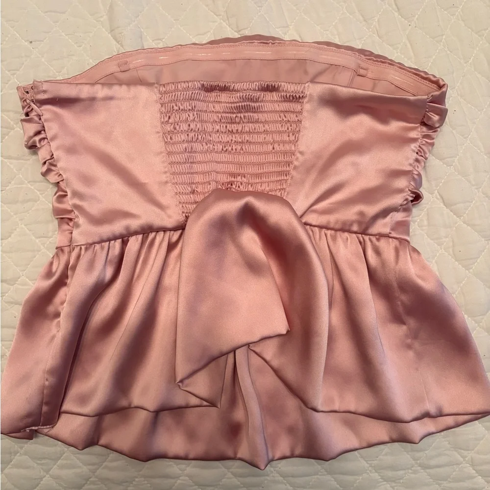 Dynamite Pink Strapless Top - Picture 4 of 4